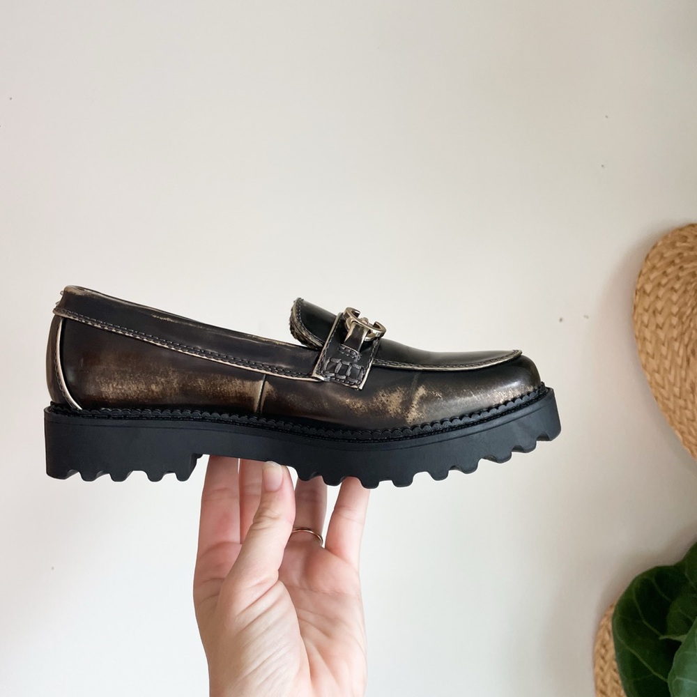 Circus by Sam Edelman Black and Gold Deanna Lux loafers size 6.5
